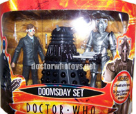 The Doomsday Set with Doctor in 3D Glasses