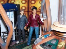 Martha Jones, The Doctor in Suit and the Tardis Playset